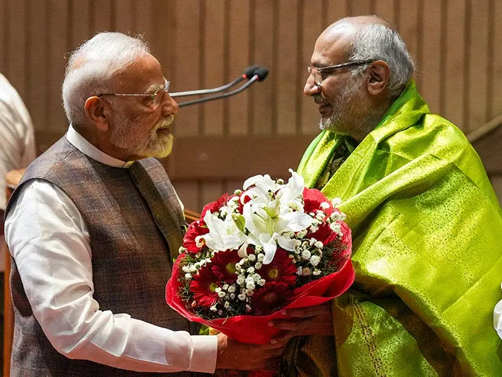 उपराष्ट्रपति चुनाव में क्रॉस-वोटिंग विवाद:TMC बोली- BJP ने विपक्षी सांसदों को ₹15-20 करोड़ में खरीदा, भाजपा ने कहा- I.N.D.I.A. गठबंधन में फूट