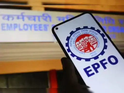 रिटायरमेंट से पहले ही निकाल सकेंगे PF का सारा पैसा:सरकार रिटायरमेंट फंड निकासी नियमों में बड़े बदलाव की प्लानिंग कर रही |